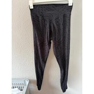Paragon black pattern leggings XL. GUC for minor wash wear. See other pairs list